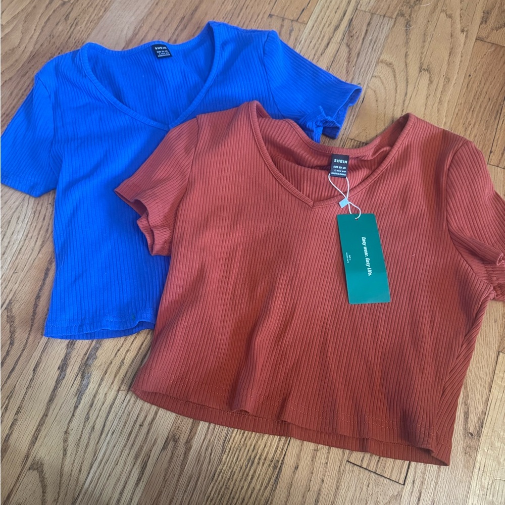 SHEIN Blue and Rust Crop Tops